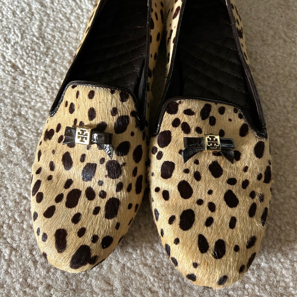 Tory Burch calf hair leopard loafers